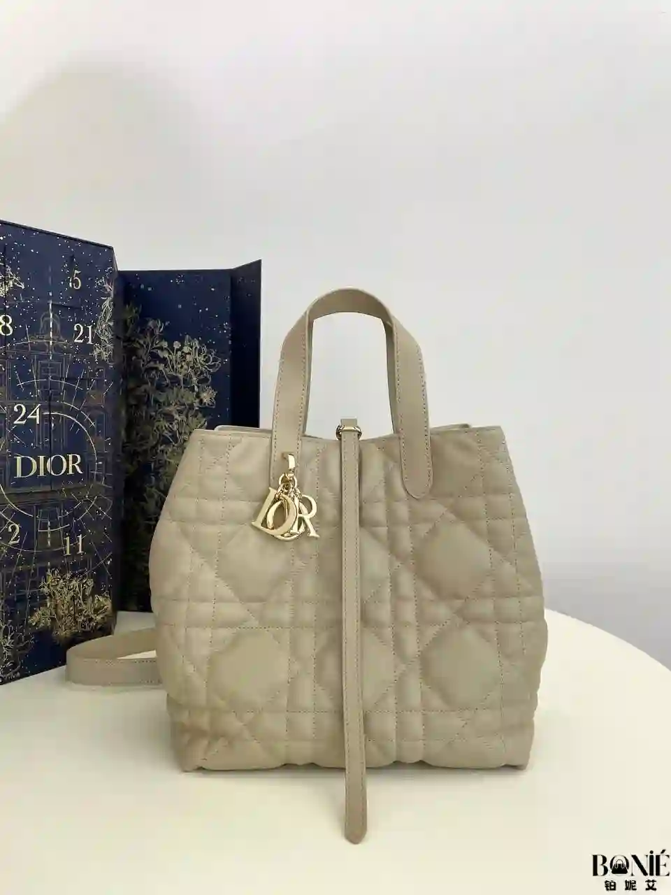 3151 (奶油杏) - Dior Toujours竖版系列中号