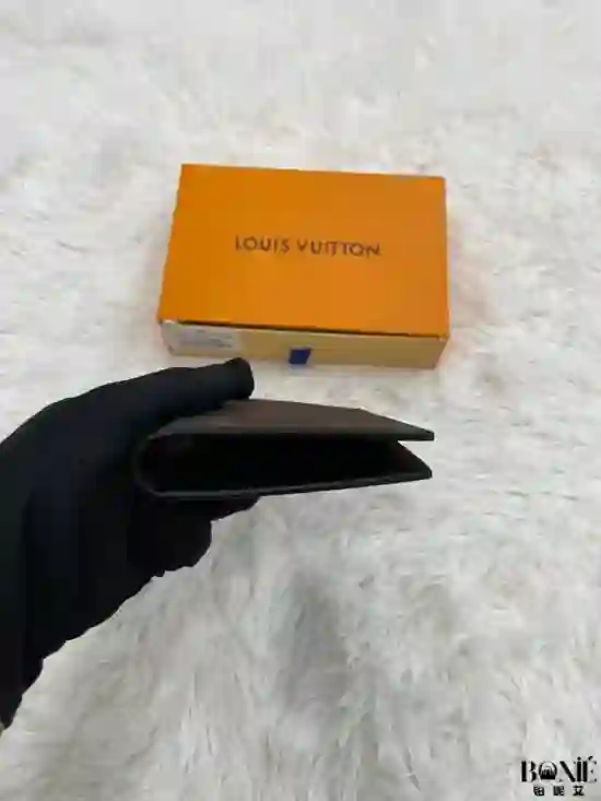 M64501 - Louis Vuiiton 护照套 - Image 5