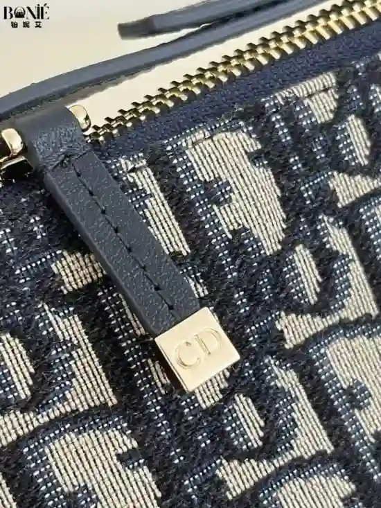 0774 - DIOR 蓝布大号‼️ 专柜饭盒包系列 - Image 10