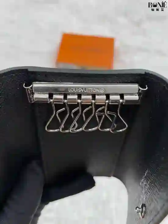 M62630 (黑格) - Louis Vuiiton 6钥匙包（6 Key Holder） - Image 3