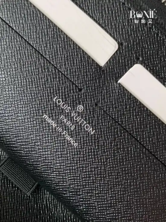 M600002 - Louis Vuiiton Monogram Eclipse Zippy 大号钱夹 - Image 9