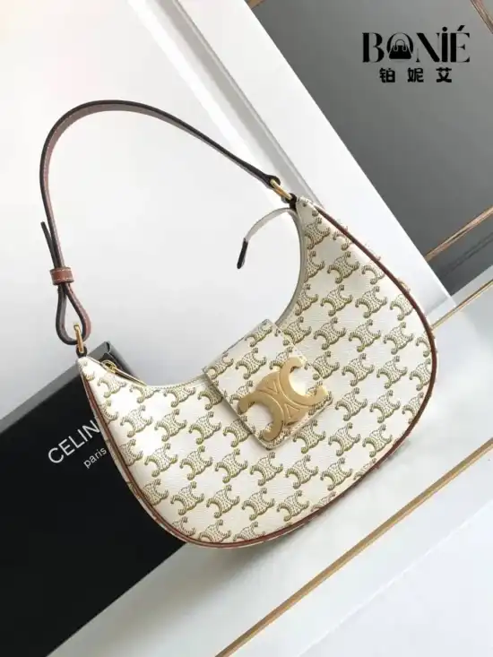 114492BZJ.04LU - CELINE Triomphe Canvas Bag