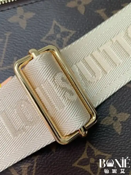 M46784 - Louis Vuiiton 老花 Bumbag 腰包 - Image 7