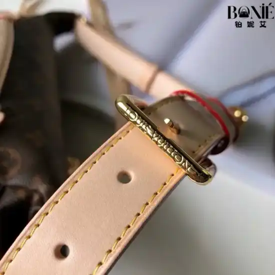 M43644 - Louis Vuiiton Monogram Bumbag 腰包 - Image 9