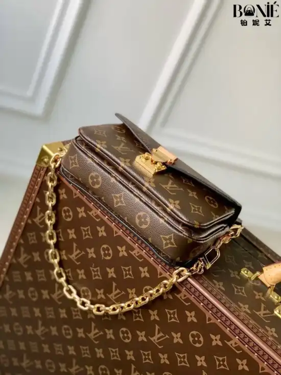 M46279 - Louis Vuiiton East West Metis 手袋 - Image 4